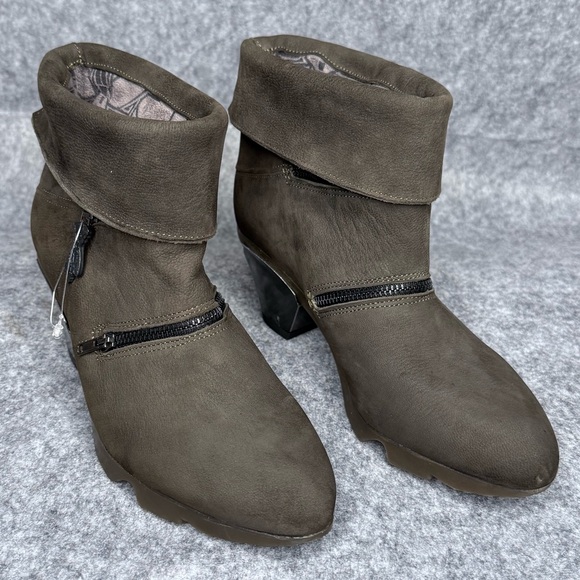 Fly London Shoes - Fly‎ London Olan Bootie in Dark Olive Green- Sz 37 (6-6.5)